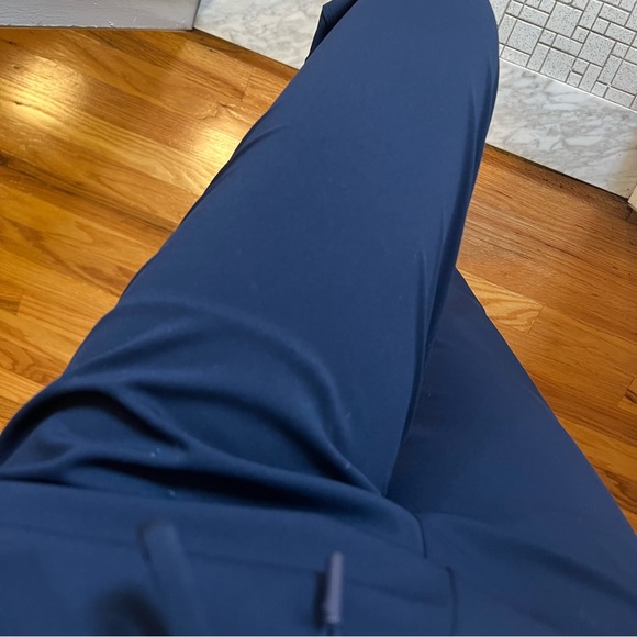 Lululemon pants navy blue - Picture 4 of 4